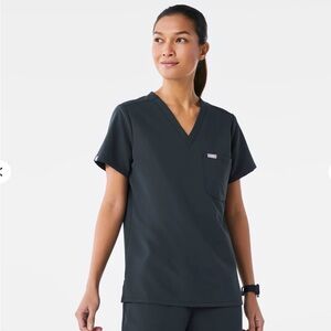 Figs Small/Med Dark Harbor Two Piece Scrub Set Kade Cargo Pants Catarina Top